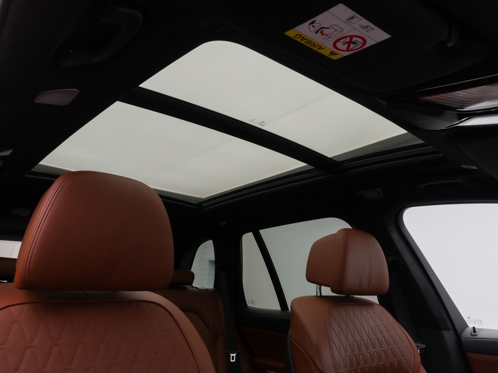 Fahrzeugabbildung BMW X5 xD40d M Sport Panorama Laser 360°B&W HUD 22"