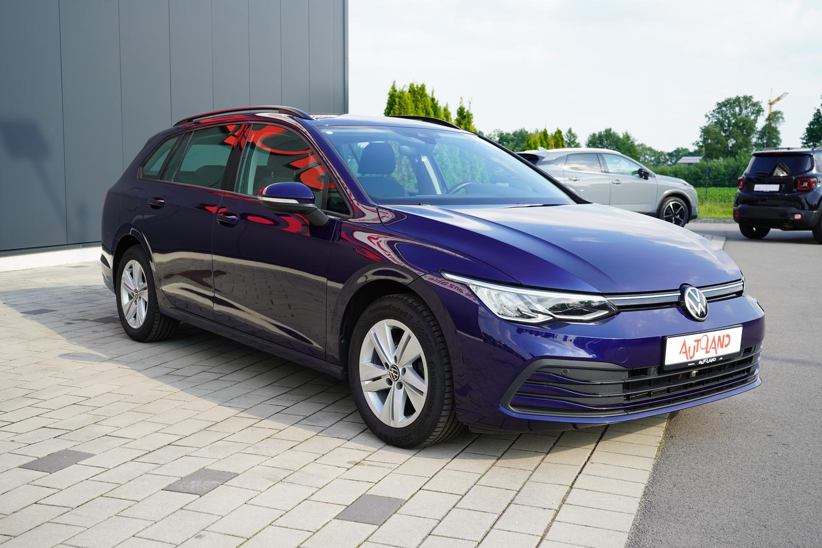 Volkswagen Golf VIII Variant 1.0 eTSI DSG Life LED ACC Navi, миниатюра 6