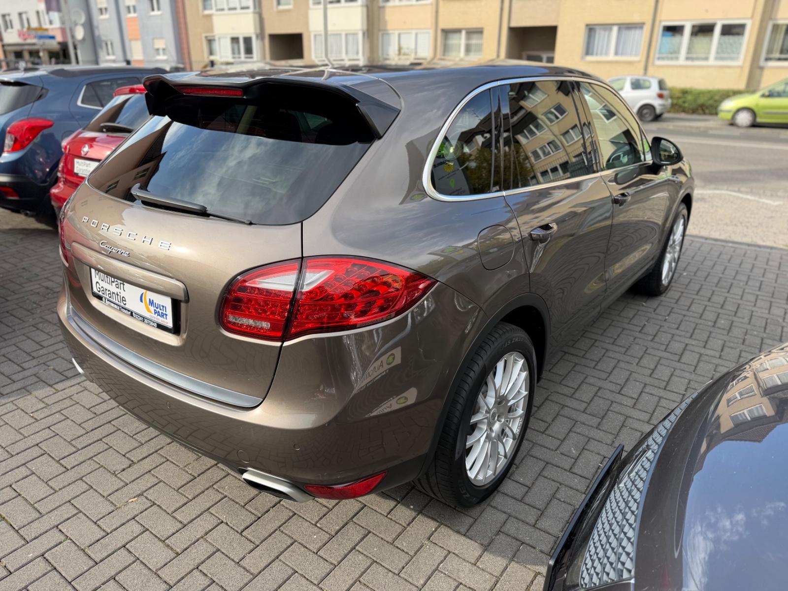 Porsche Cayenne*NAVI*PDC*SHZ*LEDER*MEMORY*LED