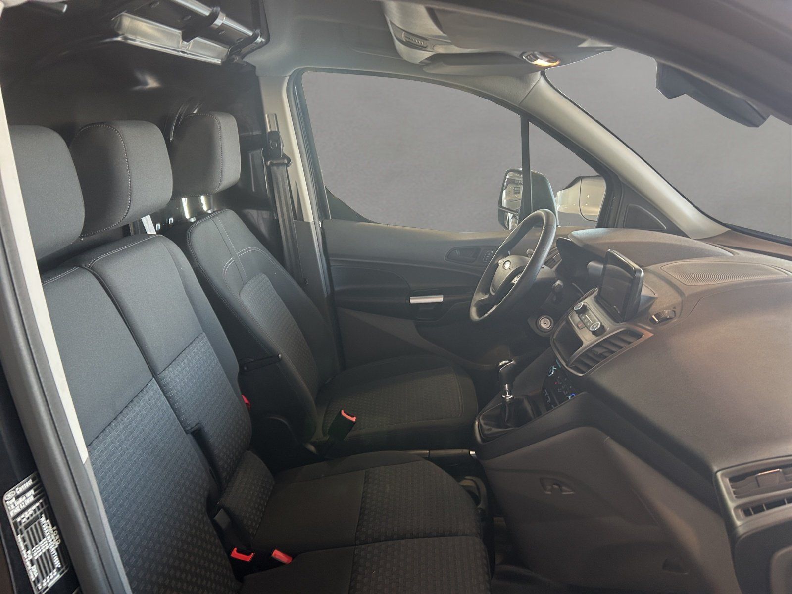 Fahrzeugabbildung Ford FORD Transit Connect 210 L2 S&S