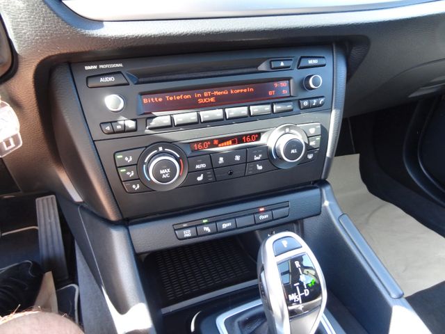 Fahrzeugabbildung BMW X1 sDrive 20i/1.Hd/65TKM/Pano/SitzH/PDC/