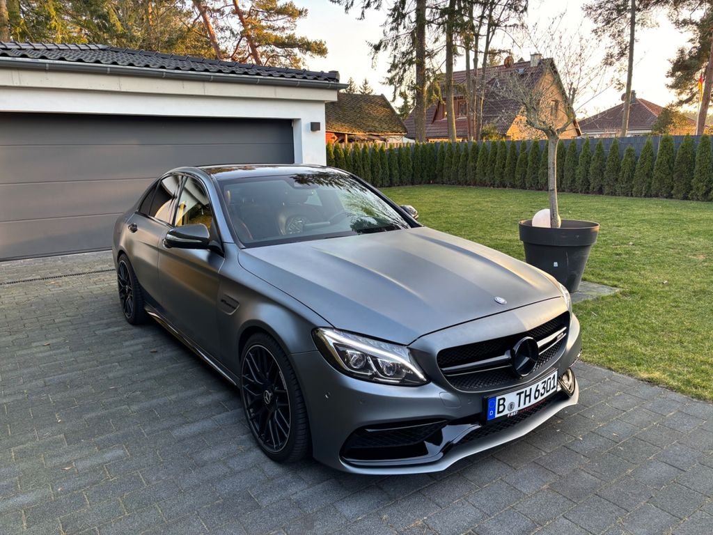 Mercedes-Benz C 63 AMG