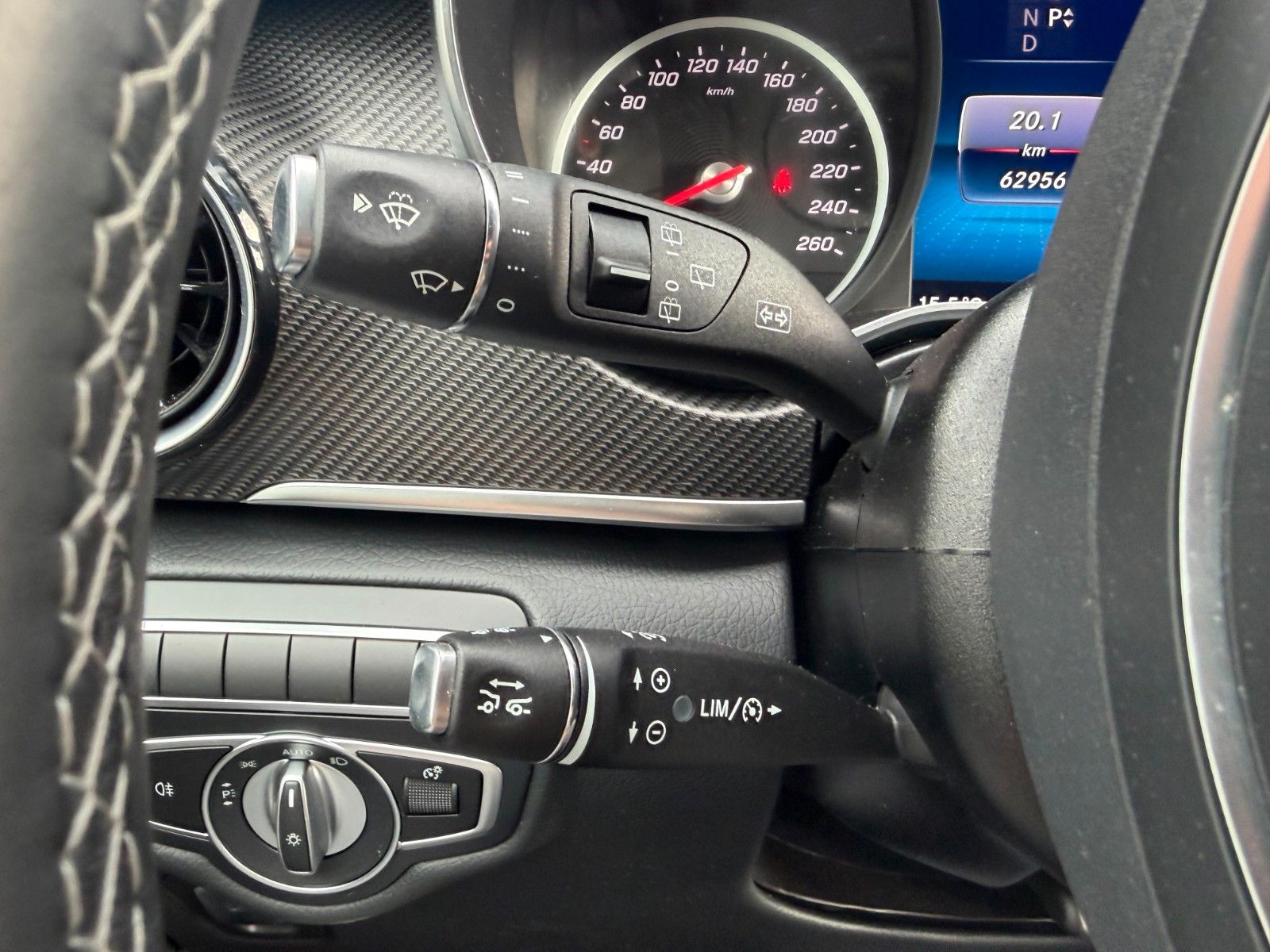 Fahrzeugabbildung Mercedes-Benz V 250 d EDITION AMG Kompakt AHK2,5 DISTRONIC