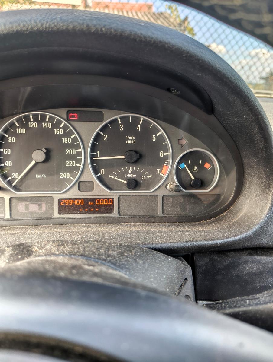 BMW 316 2004 — photo 5
