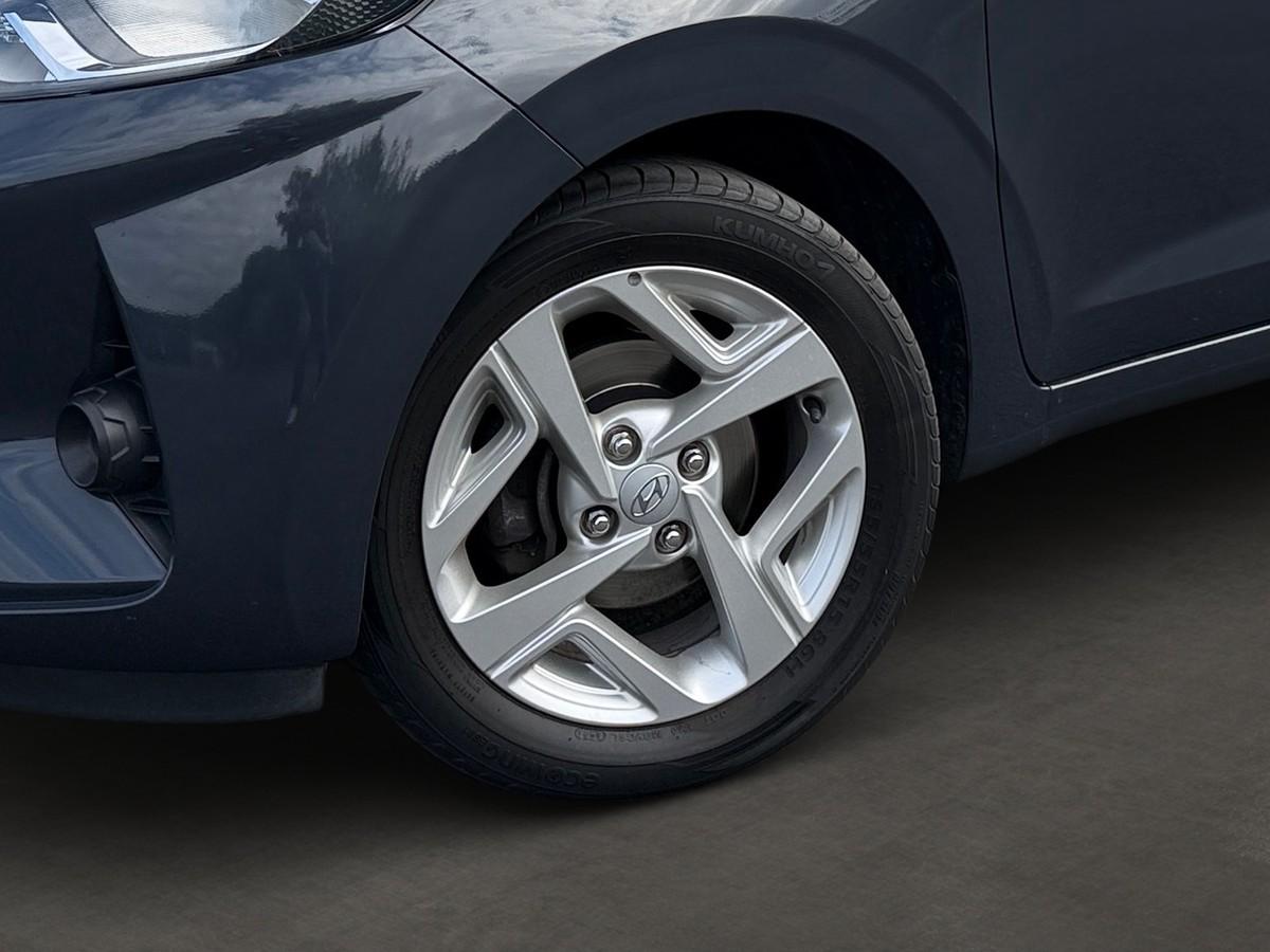 Hyundai i10 1.2 Trend *Car Play*