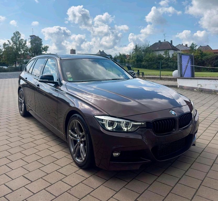 Image of BMW 320
