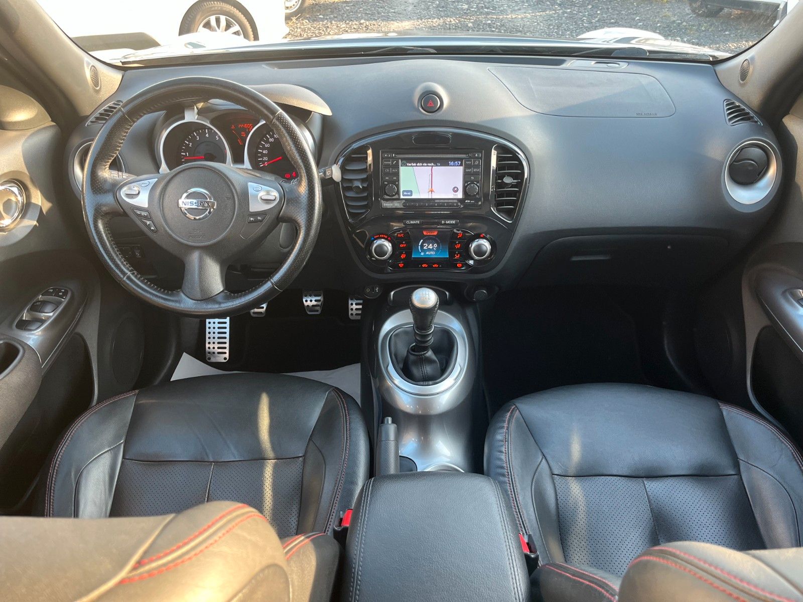 Fahrzeugabbildung Nissan Juke 1.6 Navi Leder Rückfahrkamera Tempo Keyless