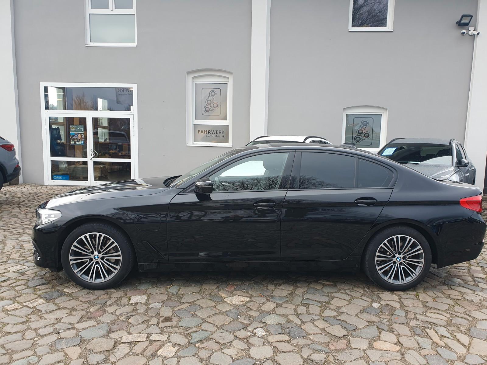 BMW 530 5 Limousine 530 e Sport Line Systeml. 251PS