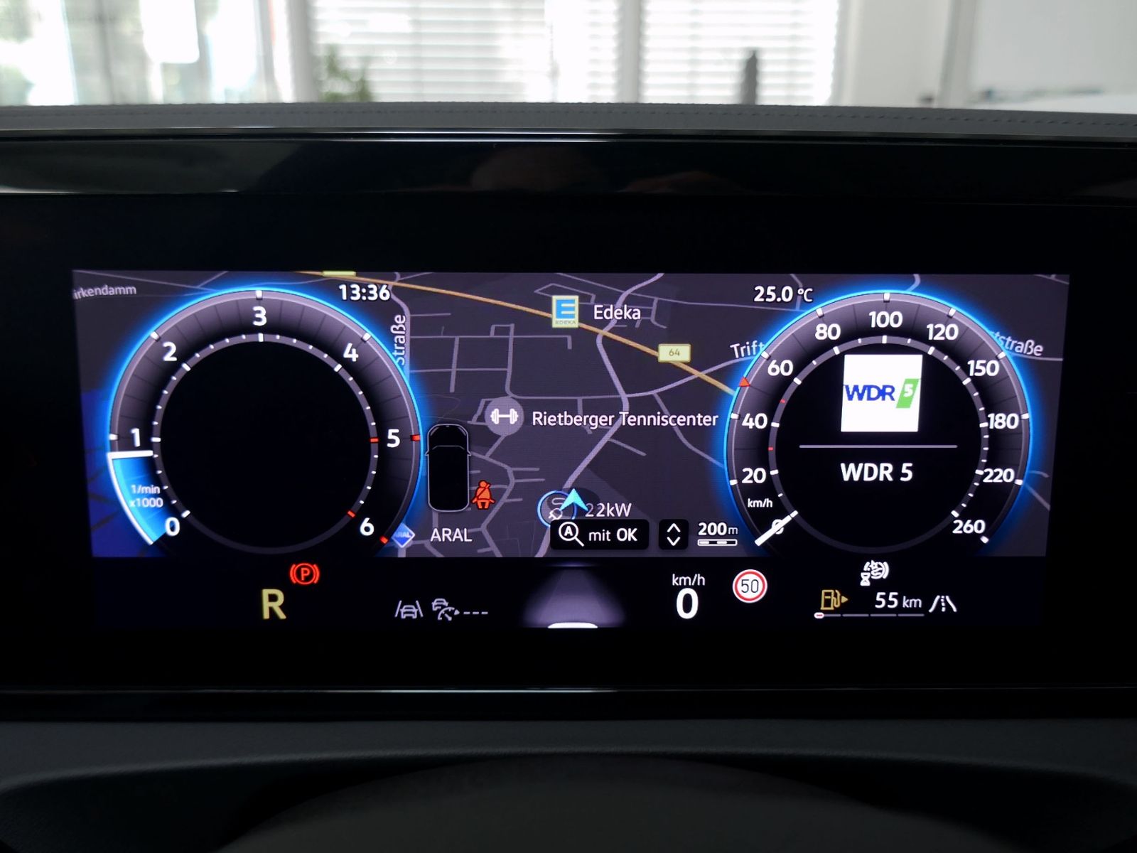 Fahrzeugabbildung Volkswagen Tiguan Life 2.0 TDI DSG | LED AHK RFK ACC