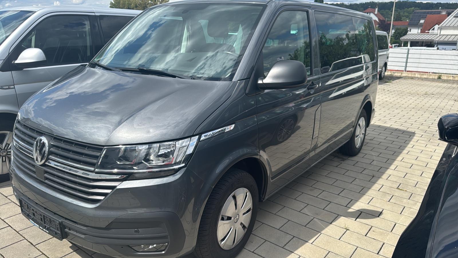 Volkswagen T6.1 Multivan DSG/6-Sitzer/ACC/Kamera/Navi/AHK