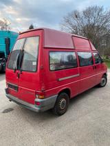 Volkswagen T4  - rote Volkswagen T4 andere