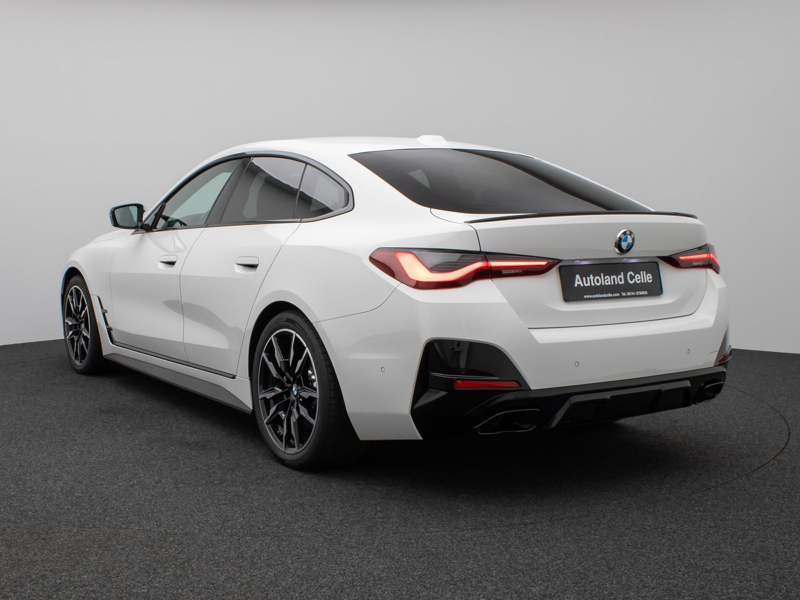 Fahrzeugabbildung BMW M440i xD Gran Coupé Glasdach Kamera HUD DAB H/K