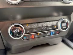 FORD Expedition 3.5l V6 4x4*Xenon*Navi*SHZ*Panod.