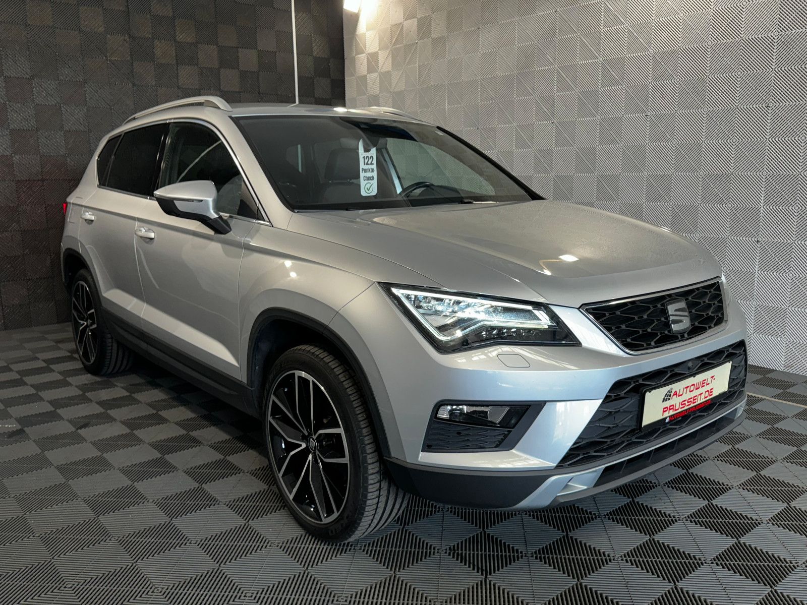 Gebrauchtwagen Seat Ateca Ateca 4Drive*Xcellence*LED-R.KAM-ALCAN.-SHZ-DAB in Horb am Neckar