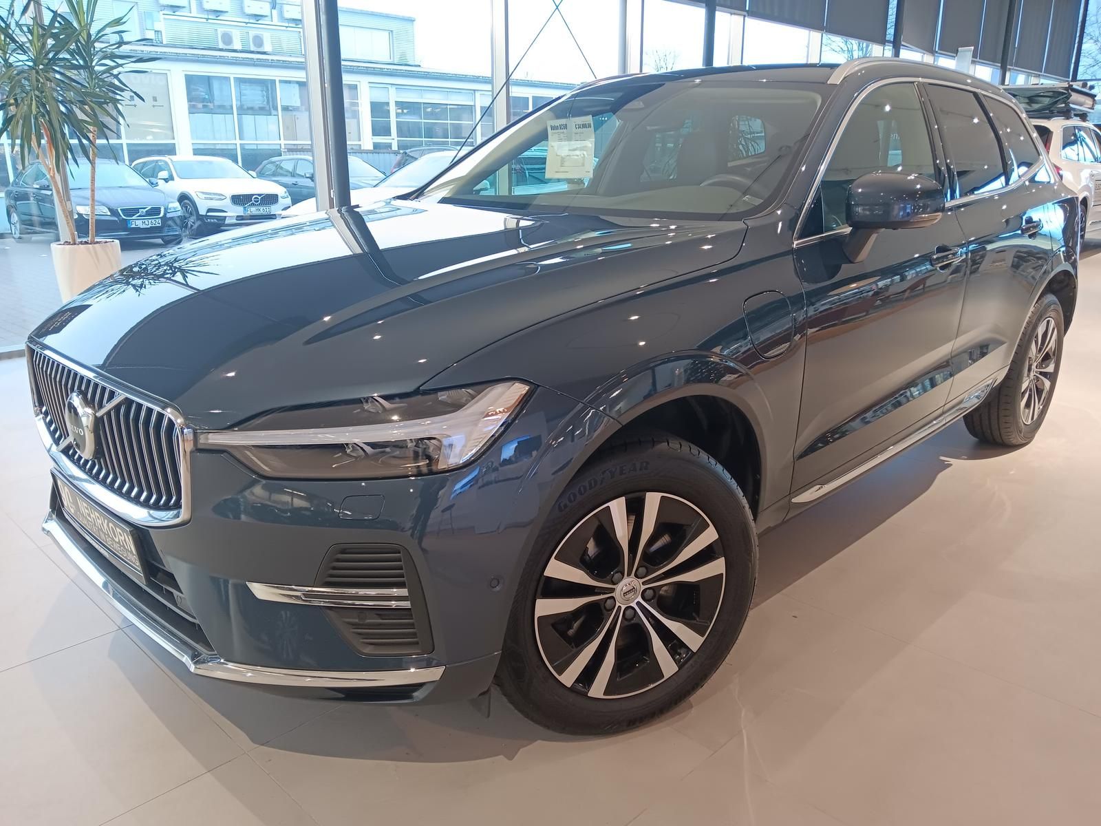 Fahrzeugabbildung Volvo XC60 T6 AWD Recharge Inscription