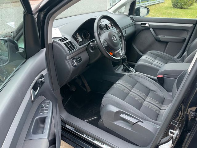 Fahrzeugabbildung Volkswagen Touran Match(Tüv&Insp.neu)