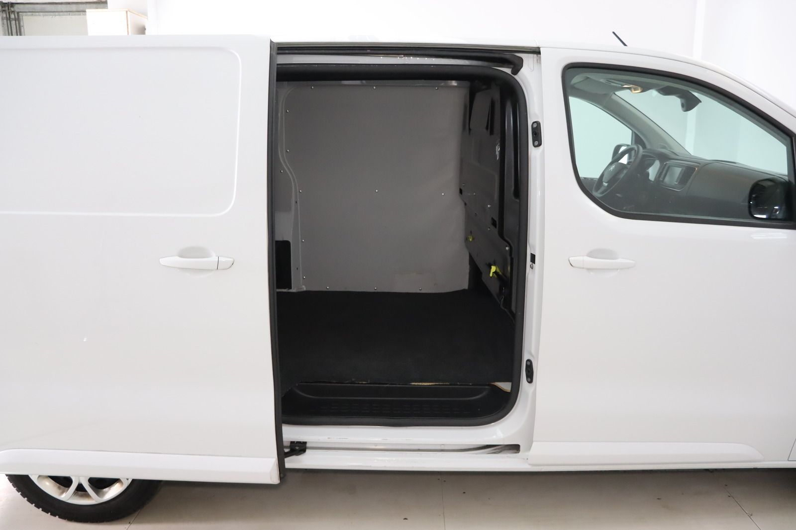 Fahrzeugabbildung Citroën Jumpy Kasten Club L2H1 * Klima * Navi * AHK