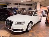 Audi A6 Avant 4.2 FSI Quattro*V8/BIXENON/LUFT/1HAND* - Audi mit Benzin-Antrieb: Kombi, 2.8