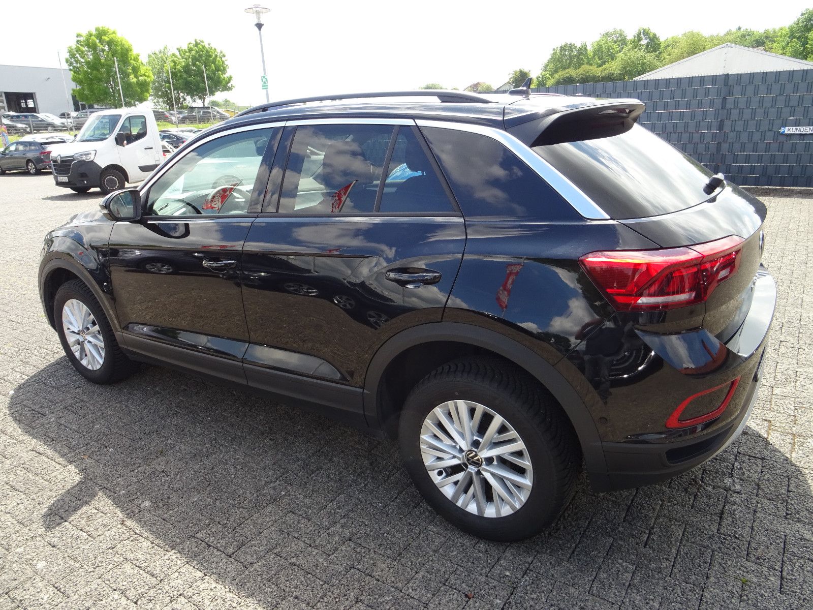 Volkswagen T-Roc 1.0 TSI Life Virt Led Navi/App PDC SHZ foto 3