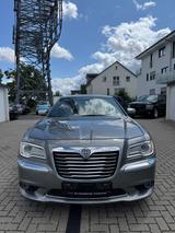 Lancia Thema 3.0 V6 CRD 24v 140kW Platinum Automatik - : Auto24