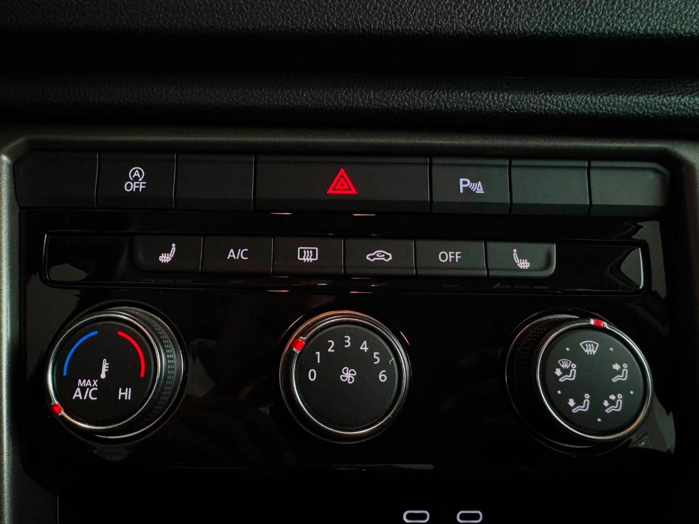 Volkswagen T-Roc 1.5 TSI Life DSG *Carplay-Navi/, миниатюра 22