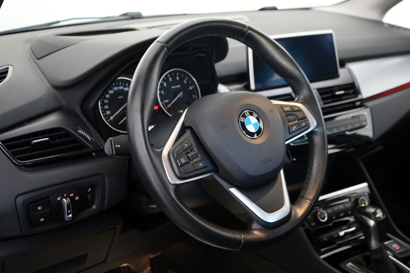 Fahrzeugabbildung BMW 225xe Active Tourer Advantag Navi,LED,HUD,SH,PDC