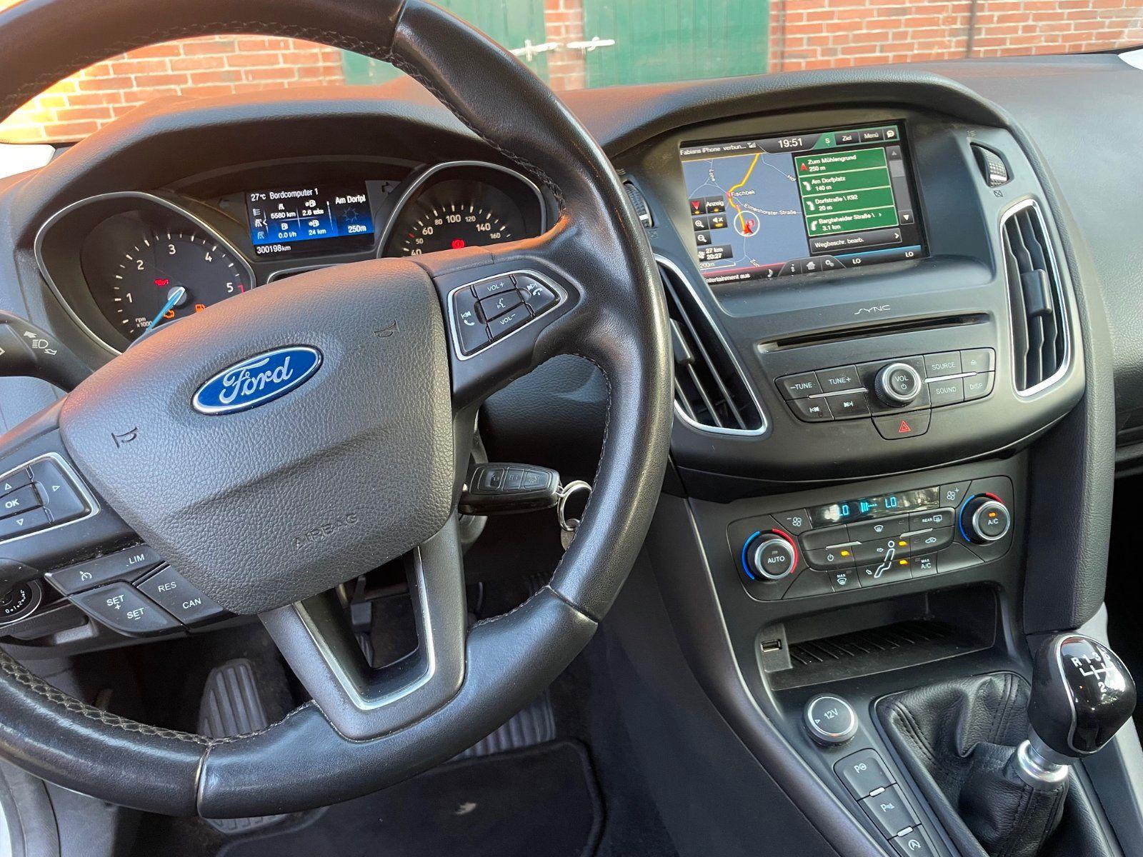 Ford Focus 2015 — photo 6