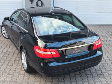 Mercedes E 220 - 5