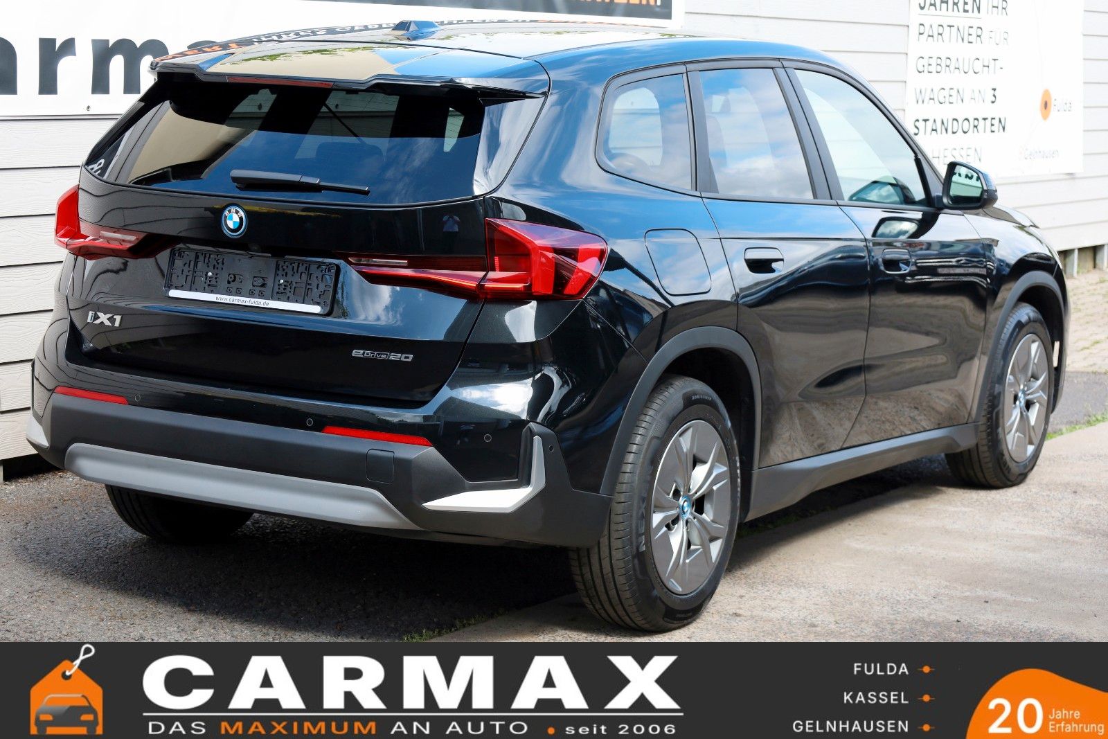 Fahrzeugabbildung BMW iX1 20 eDrive 68KWH Leder,Navi,LED,Parkassistent