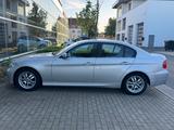 BMW 325i E90 Nur 120.000km, 218ps, Automatik - BMW: 1.9