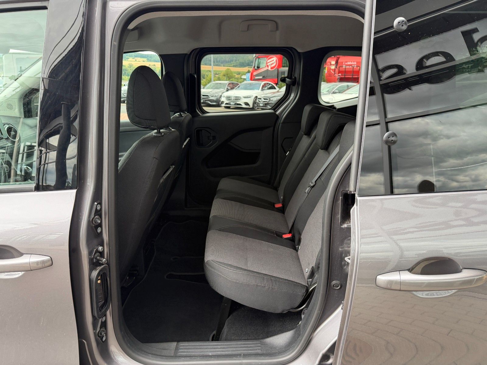 Fahrzeugabbildung Mercedes-Benz Citan 112 CDI Tourer Pro Kamera LED MBUX