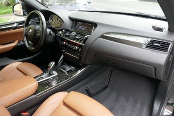Fahrzeugabbildung BMW X3 xDrive 35 d, M-Paket, Navi, Panorama, LED