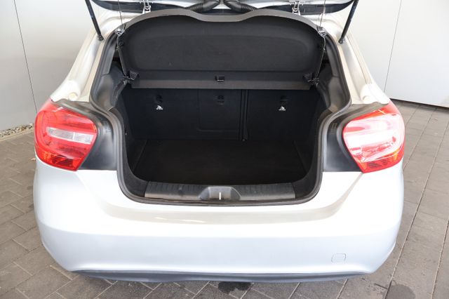 Mercedes-Benz A 180 Style TEILLEDER+BT+ALU+AHK