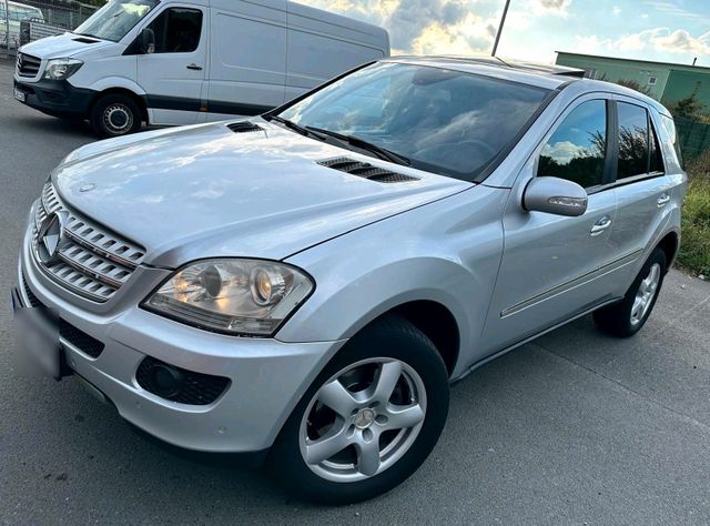 Mercedes-Benz MERCEDES BENZ ML 320