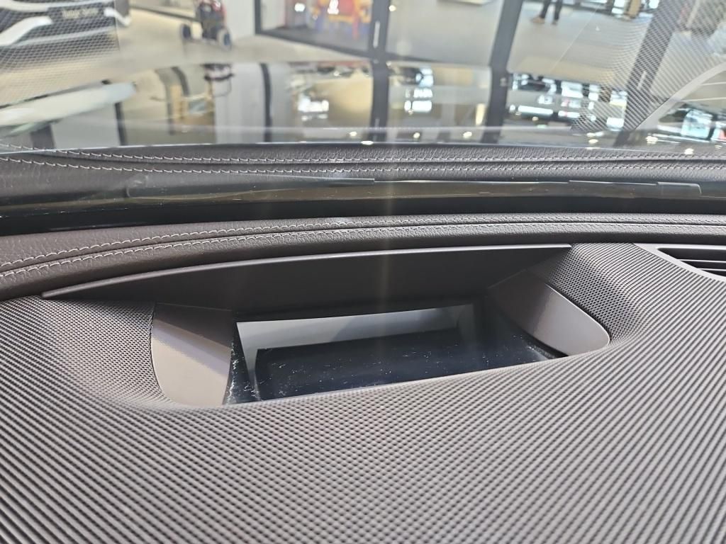 Fahrzeugabbildung Mercedes-Benz E 400 d T 4M AMG Pano Airmatic Massage Burmester