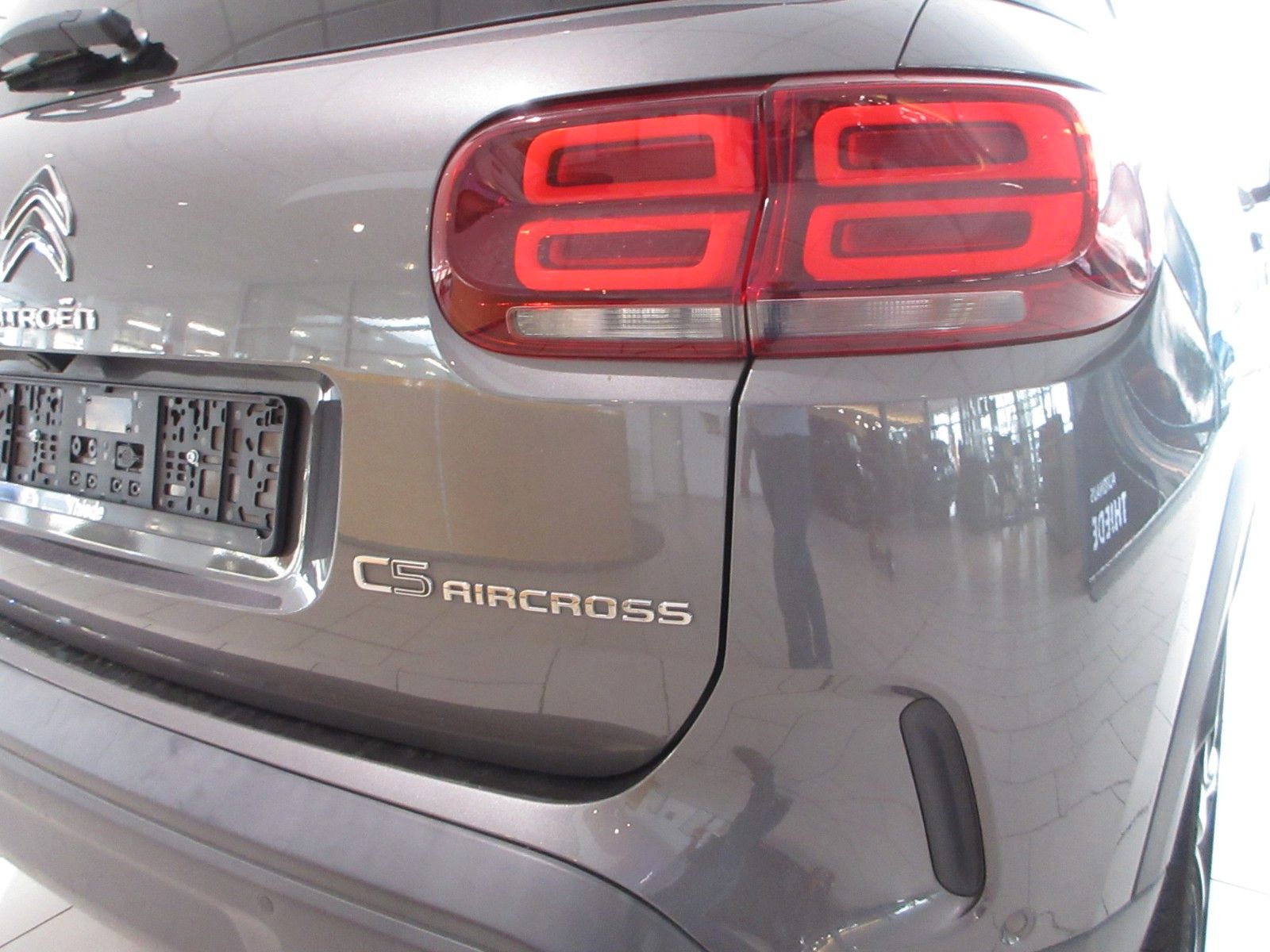 Fahrzeugabbildung Citroën C5 Aircross 1.2T LED/NAVI/SHZ/LEDER/R´CAM