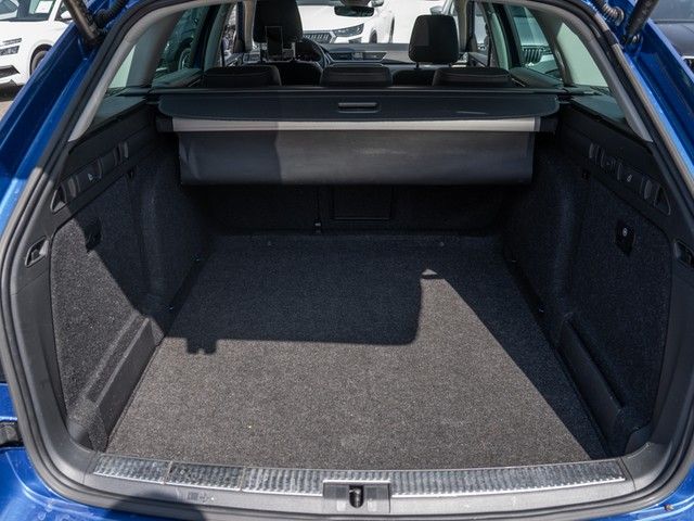 Superb Combi 2.0 TDI Style DSG AHK+MATRIX+RFK+AC