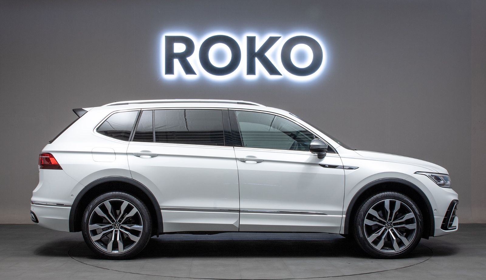 Volkswagen Tiguan Allspace R-Line 4M 7-Sitzer 360°MEGAVOLL foto 4