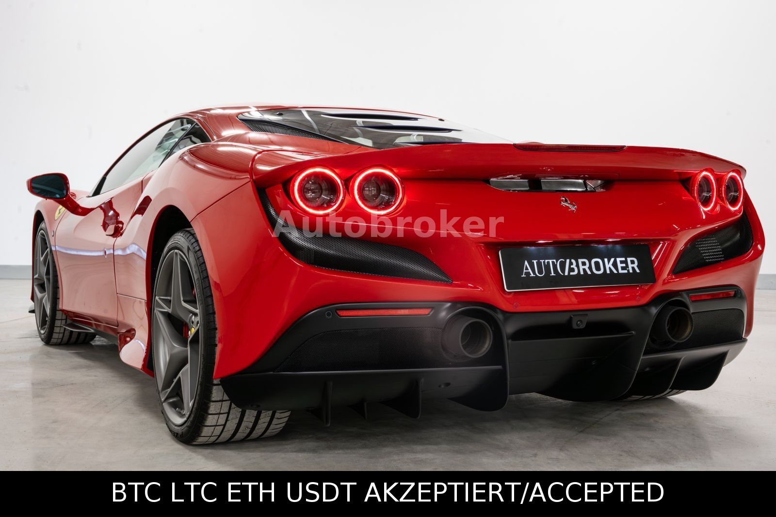 Ferrari F8 – pogled 3