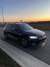 Volkswagen Tiguan 2.0 TDI 140kW DSG 4MOT Highline - Volkswagen Tiguan: TDI 140