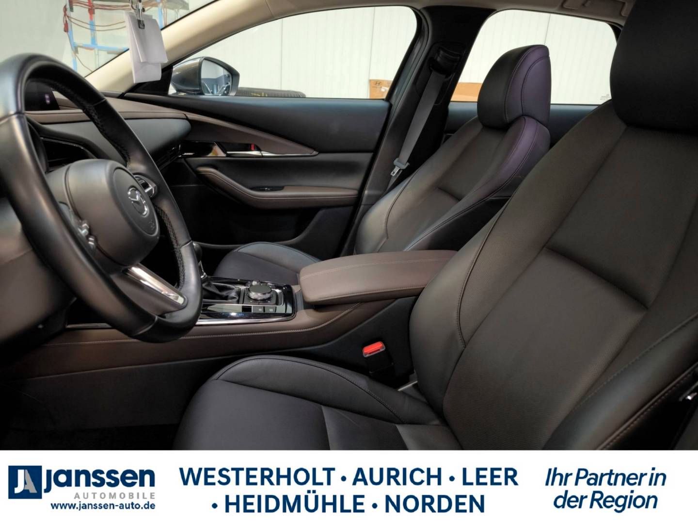 Fahrzeugabbildung Mazda CX-30 e-SKYACTIV-X HYBRID SELECTION