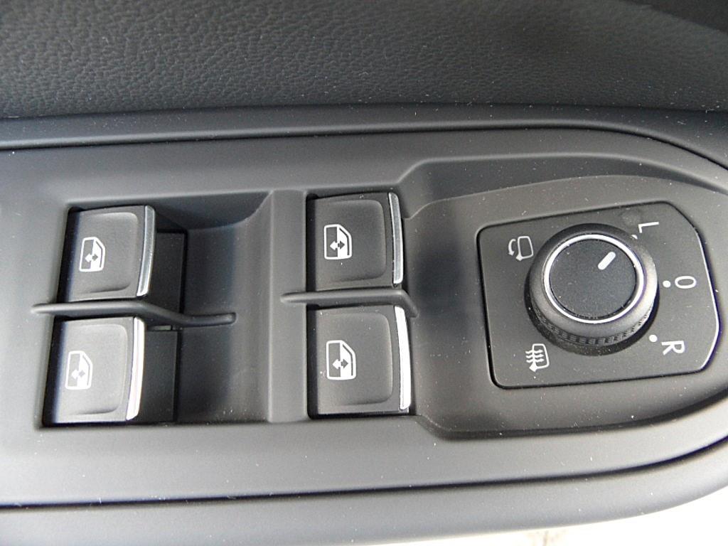 Volkswagen Golf 1.5 eTSI OPF 110kW DSG ENERGY Kam/Klim/Nav, миниатюра 19