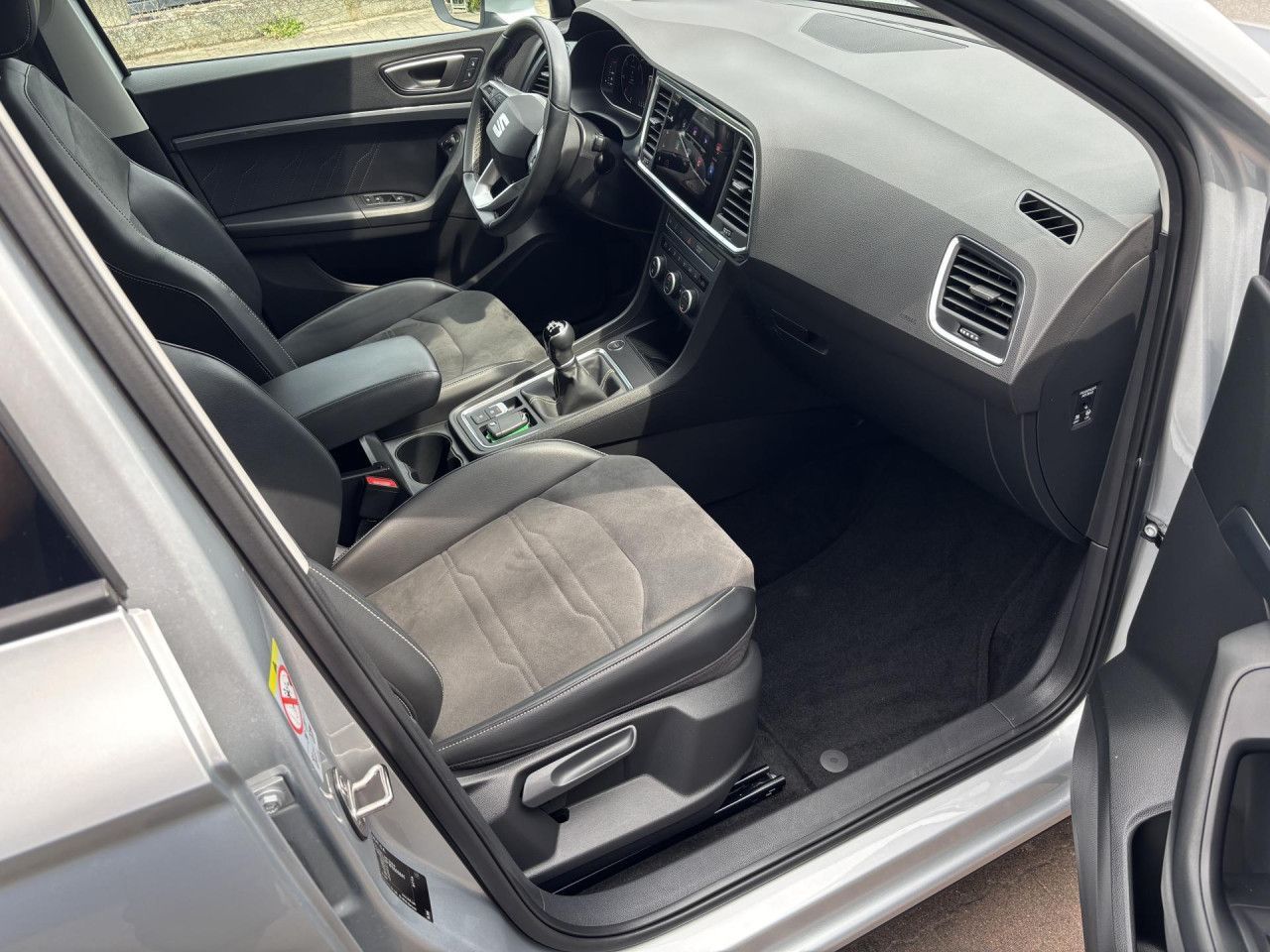 SEAT Ateca 2.0 TDI Style AHK Navi Rückfahrkamera
