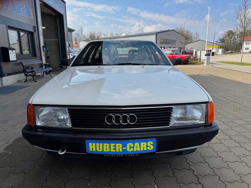 Audi 100