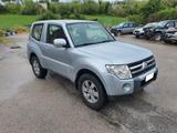 Mitsubishi Pajero IV 3.2 16V DID 160CV 3p. GLX - Mitsubishi Pajero Glx mit Diesel-Antrieb