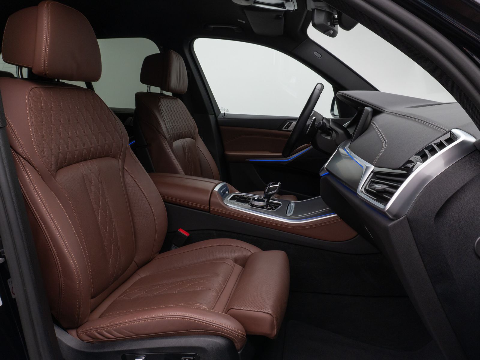 Fahrzeugabbildung BMW X5 xD40d M Sport 360° Laser HUD DAB Individual