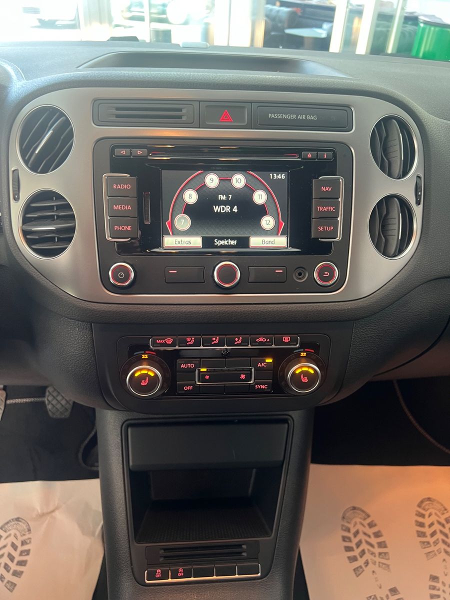 Fahrzeugabbildung Volkswagen Tiguan Lounge Sport & Style BMT * 1.HAND *