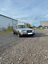 Mercedes-Benz Mercedes Benz E200 W124 H-Kennzeichen |Tau... - gebrauchte Mercedes-Benz E 200 aus dem Jahr 1990