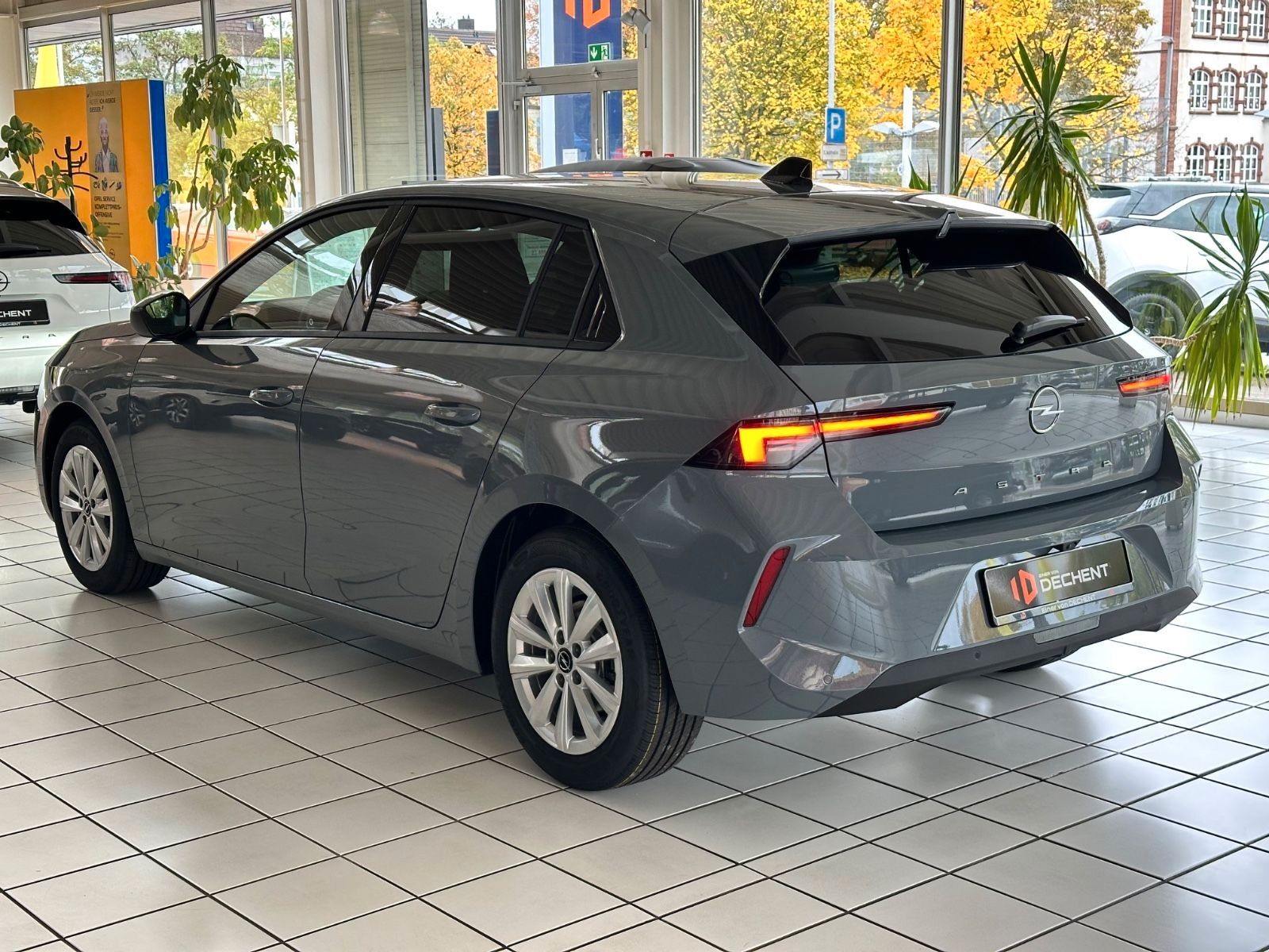 Fahrzeugabbildung Opel Astra L Lim*Edition*RFK*Klima*PDC*SHZ*LED