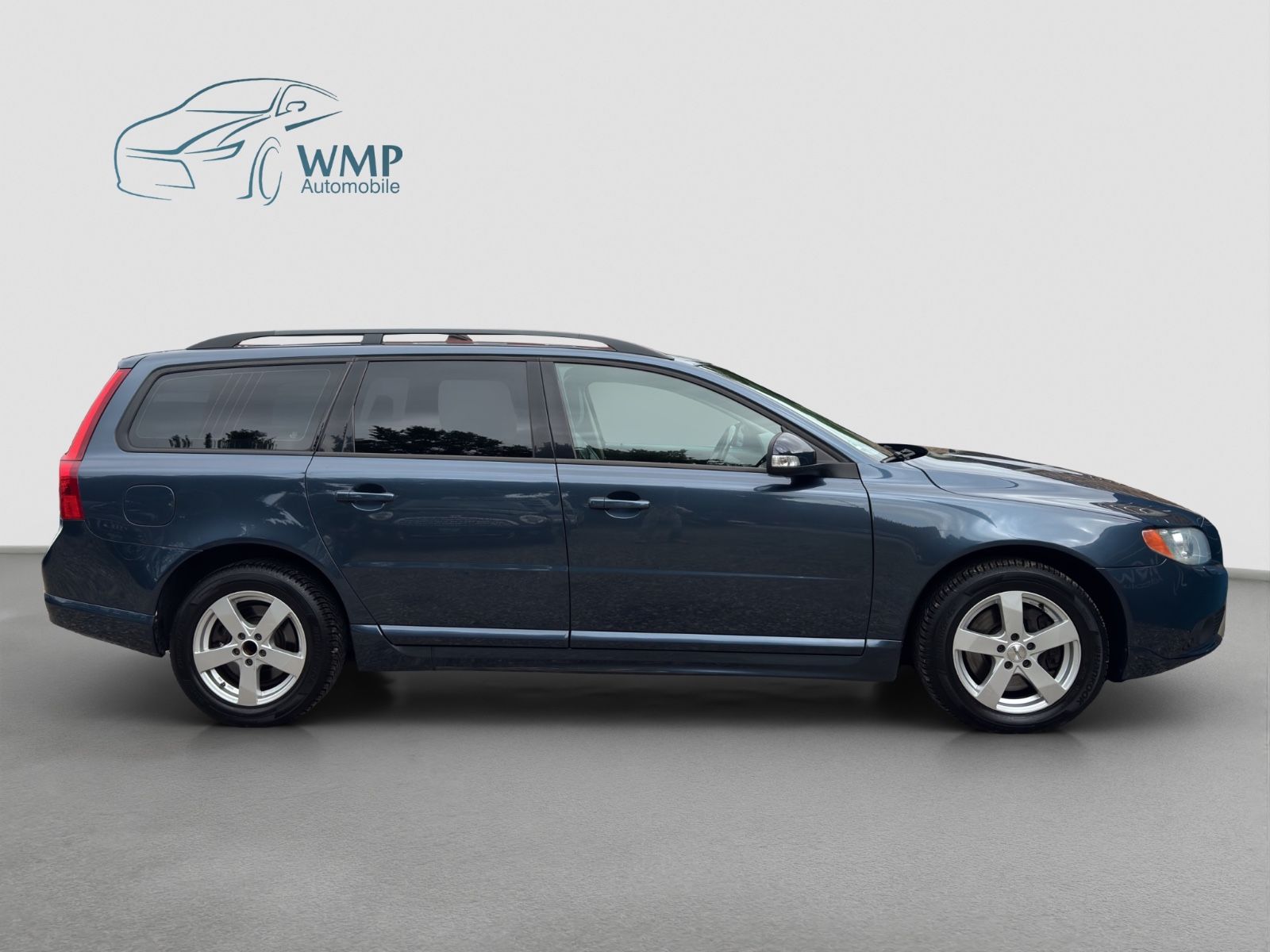 Fahrzeugabbildung Volvo V70 Kombi Momentum /Klimaautom./Navi./AHK/TÜV